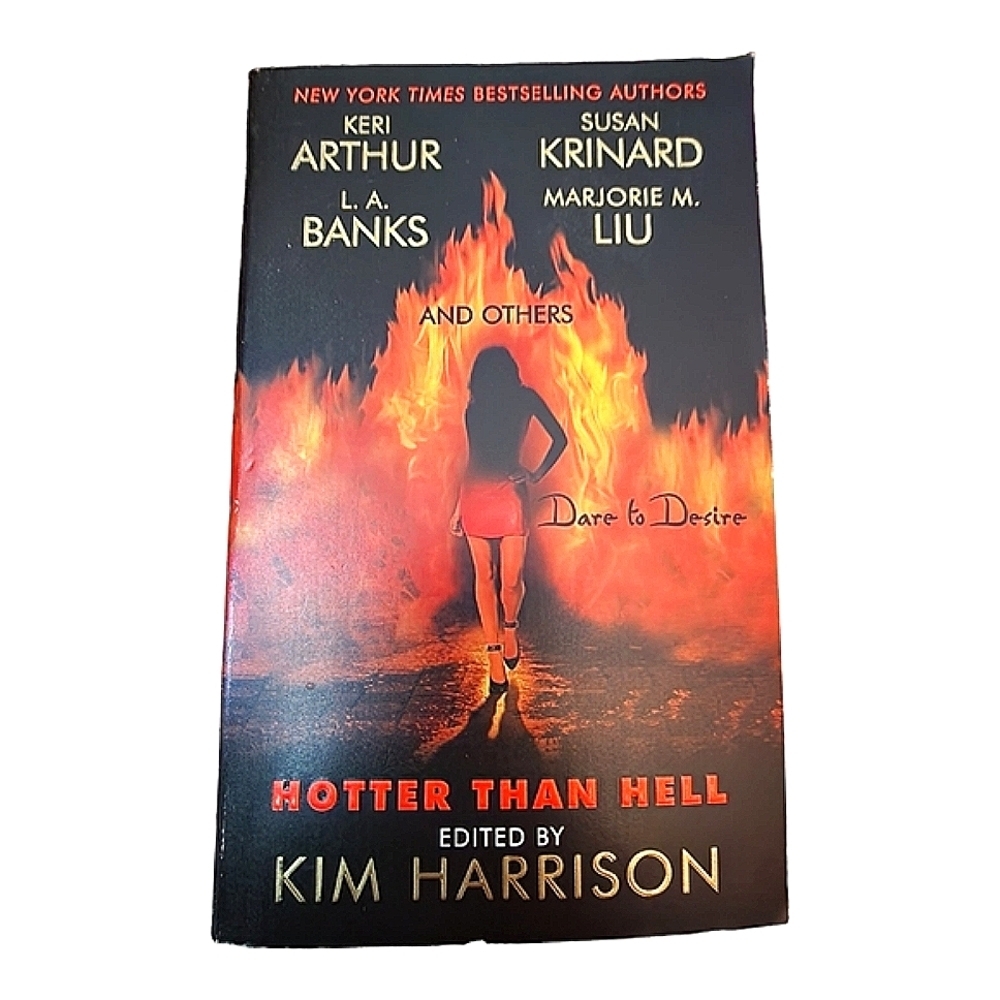 💕Hotter than Hell Paperback Book
